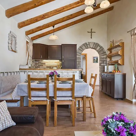 Bilen Holiday home Pula